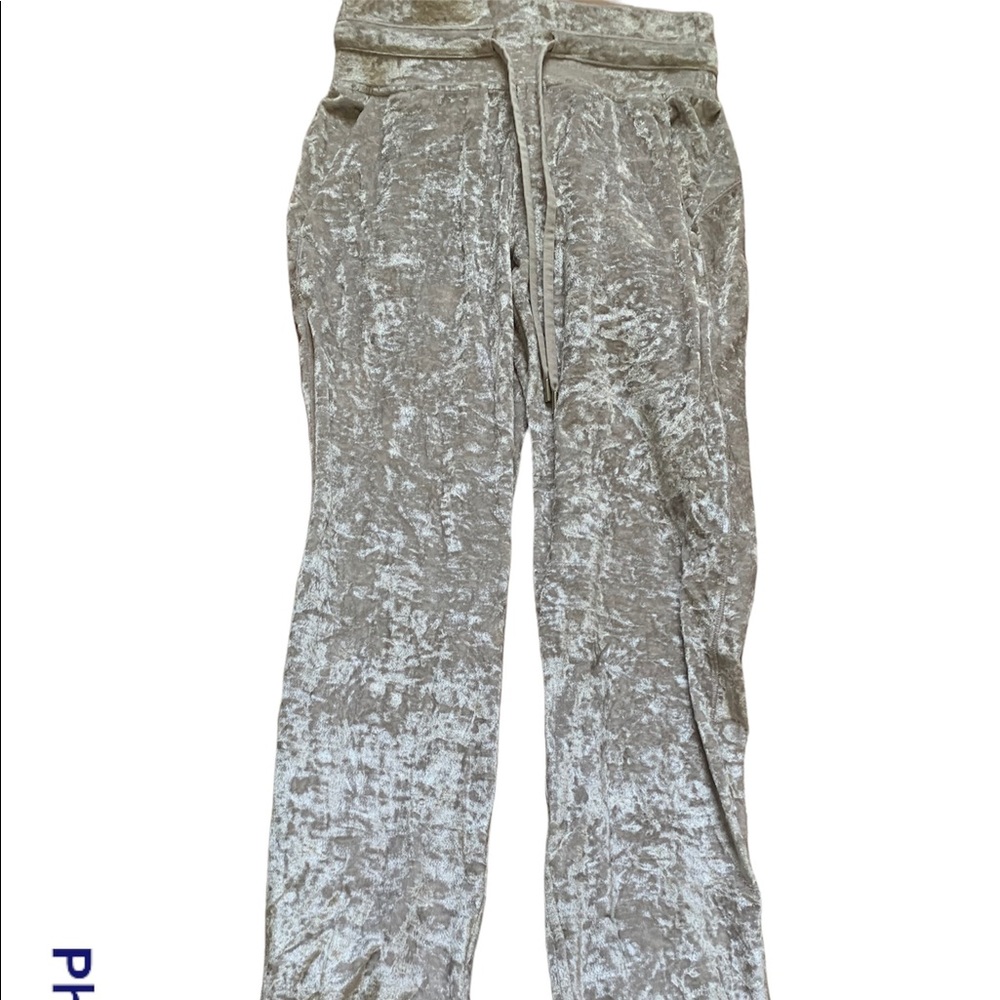 Lululemon joggers